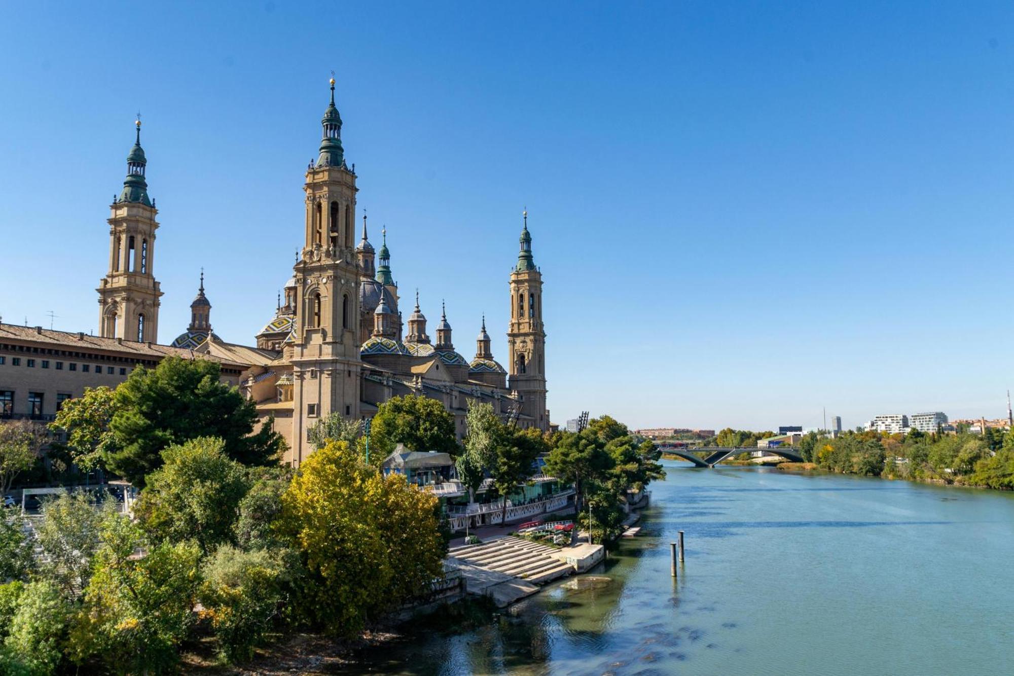 A Orillas Del Pilar Con Parking Apartment Zaragoza